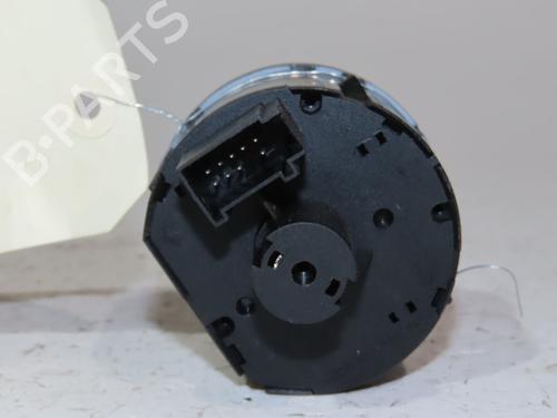 Used Headlight switch VW JETTA III (1K2) 2.0 TDI 16V (140 hp) 24487599