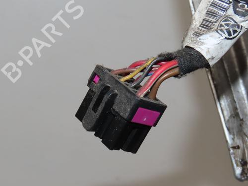 Used Right front door SEAT LEON (1M1) 1.9 TDI (110 hp) 30868239