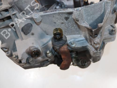 gearbox-renault-twingo-ii-cn0_-2007-39572436 main image
