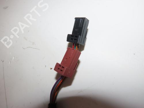 left-mirror-peugeot-3008-i-mpv-0u_-2009-2010-2011-2012-2013-2014-2015-2016-2017-37597512 main image