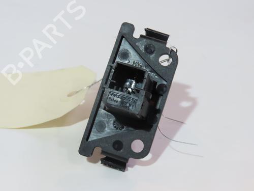 Used Warning switch PEUGEOT 307 (3A/C) 1.6 HDi (90 hp) 17469959