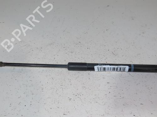 Used Tailgate lift support TOYOTA YARIS (_P13_) 1.5 Hybrid (NHP130_, NHP130) (101 hp) 24489389