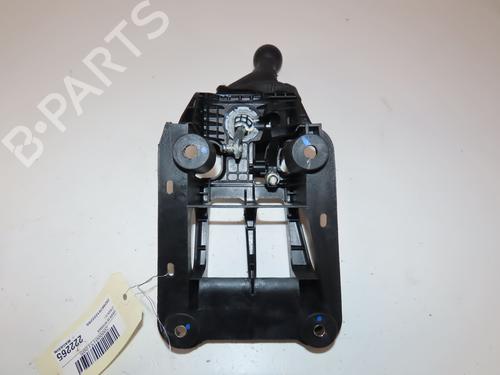 Leva del cambio Leva del cambio CITROËN C3 I (FC_, FN_) 1.4 HDi (68 hp) 36311184 36311184