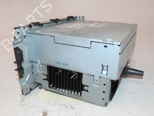 Used Radio Radio 37705717 37705717