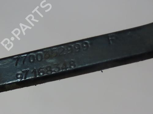Used Front windshield wiper arm RENAULT MASTER II Van (FD) 2.5 D (80 hp) 25278973