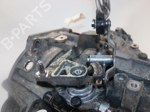 Used Gearbox VW TOURAN (1T1, 1T2) 2.0 TDI (136 hp) 32179410