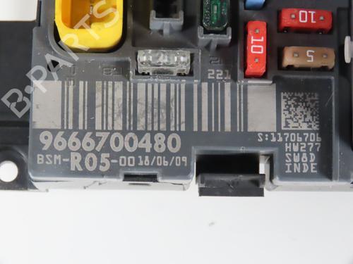 Fuse box PEUGEOT 308 I (4A_, 4C_) 2.0 HDi | BP30139929E1