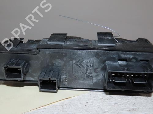 Used Left front window switch PEUGEOT 3008 I MPV (0U_) 2.0 HDi 150 / BlueHDi 150 (150 hp) 24118040