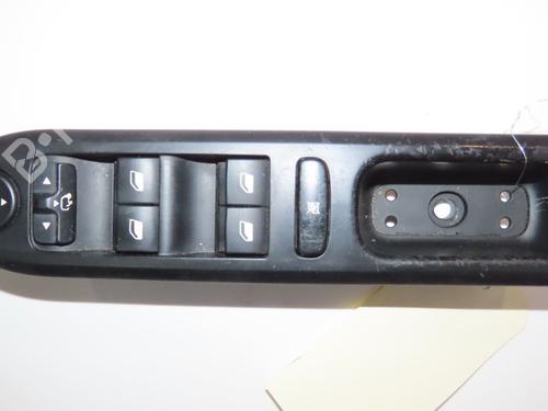 Used Left front window switch Left front window switch PEUGEOT 407 (6D_) 1.6 HDi 110 (6D9HZC, 6D9HYC) (109 hp) 26724861 26724861