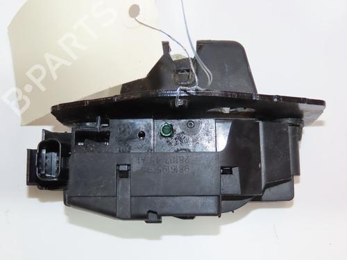 Used Tailgate lock Tailgate lock PEUGEOT 3008 II SUV (MC_, MR_, MJ_, M4_) 1.6 BlueHDi 120 (120 hp) 33444535 33444535