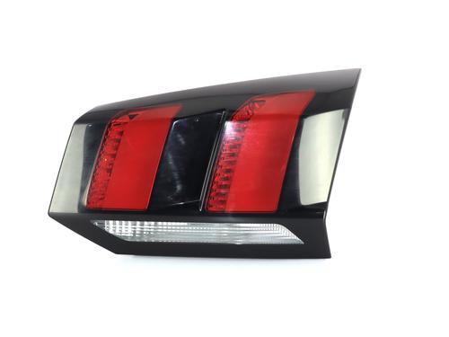 Right tailgate light PEUGEOT 5008 II (MC_, MJ_, MR_, M4_) 1.2 THP (MRHNYH, MRHNYW, MRHNSJ, MRHNSU, MRHNSM) | BP32129293C80