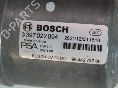 Used Front wiper motor PEUGEOT 308 III (FB_, FH_, FP_, F3_, FM_) BlueHDi 130 (FBYHZL, FBYHZT) (131 hp) 29414936
