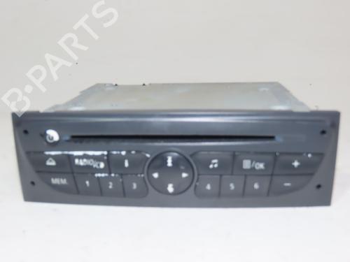 Used Radio RENAULT CLIO III (BR0/1, CR0/1) 1.5 dCi (BR17, CR17) (86 hp) 18415389