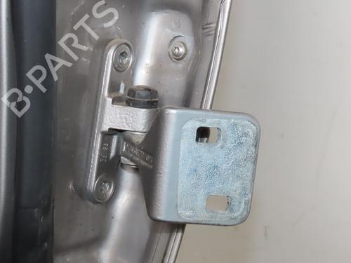 Używane Drzwi tylne lewe MERCEDES-BENZ C-CLASS (W203) C 200 CDI (203.007) (122 hp) 30916507