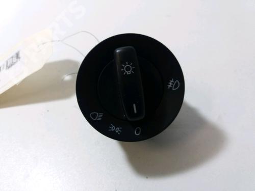 Used Headlight switch VW GOLF VI (5K1) 2.0 TDI (110 hp) 10313977