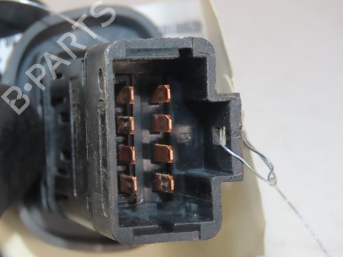 Comutador / Botão 4 piscas RENAULT CLIO II (BB_, CB_) 1.4 (B/CB0C, B/CB0S) (75 hp) 30868207