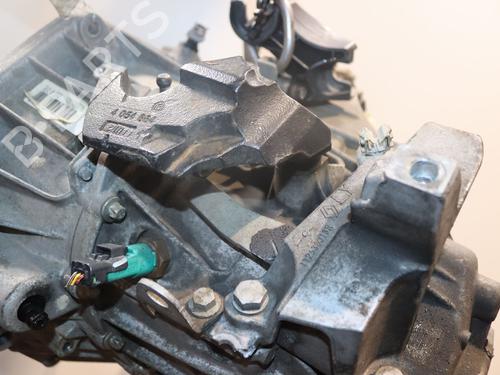 Używane Skrzynia biegów RENAULT GRAND SCÉNIC III (JZ0/1_) 1.4 16V (JZ0F) (131 hp) 30916439