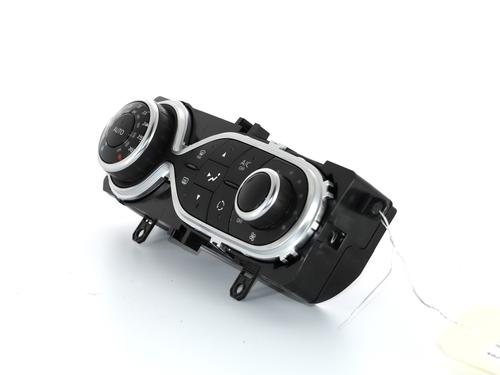 Climate control RENAULT CAPTUR I (J5_, H5_) 1.5 dCi 90 (J5N4, J5M5, J5MW, J5M6, J5AL, J5AJ) | BP31325381I5