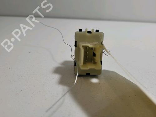 Used Left front window switch DACIA SANDERO II 1.5 dCi 75 / Blue dCi 75 (B8JW, B8M4, B8AH, B8M7, B8M6) (75 hp) 9033172