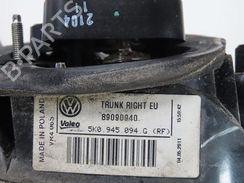 Feu de coffre droit VW GOLF VI (5K1) 1.6 TDI (105 hp) 27975940