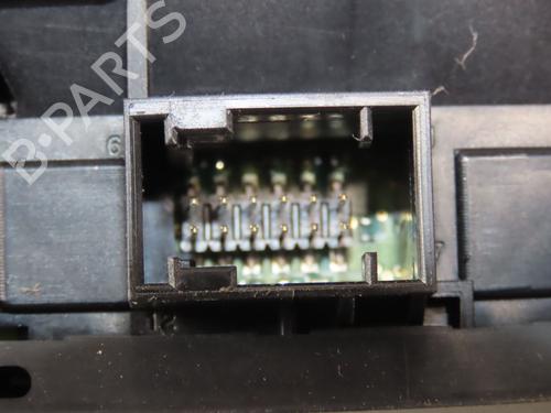 Used Display monitor CITROËN C3 III (SX) 1.2 THP 110 (SXHNPS, SXHNZT, SXHNZ6) (110 hp) 32659510