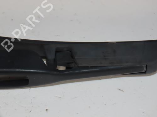Used Front windshield wiper arm SEAT ALTEA XL (5P5, 5P8) 1.9 TDI (105 hp) 32100148