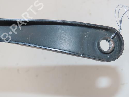 Used Front windshield wiper arm Front windshield wiper arm 37530583 37530583