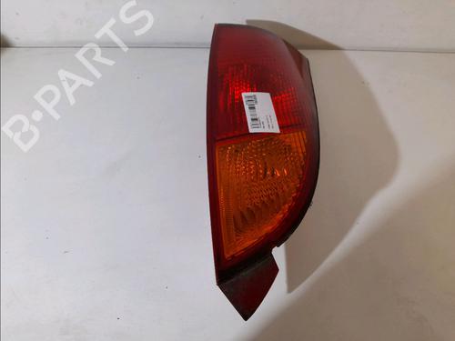 Used Right taillight FORD FOCUS I (DAW, DBW) 1.6 16V (100 hp) 11010813