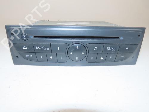 Used Radio RENAULT CLIO III (BR0/1, CR0/1) 1.5 dCi (BR17, CR17) (86 hp) 18059101
