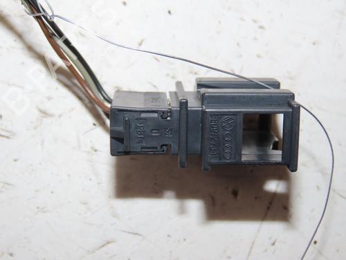 Used Left rear window switch Left rear window switch SEAT LEON (5F1) 1.2 TSI (110 hp) 39893468 39893468