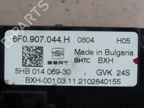 Used Climate control SEAT ARONA (KJ7, KJP) 1.0 TSI (95 hp) 29016561