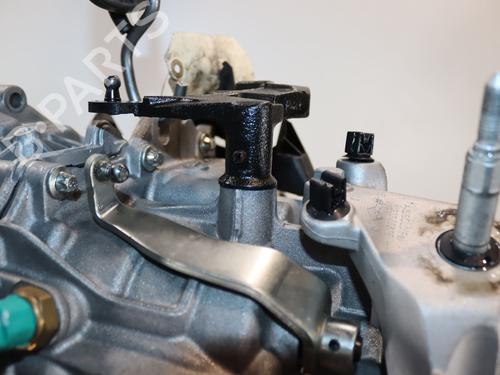 gearbox-renault-captur-ii-hf_-2020-39937206 main image