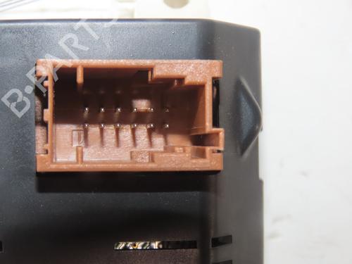 display-monitor-citroen-berlingo-box-bodympv-b9-2008-40051776 main image
