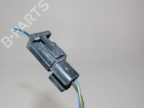 Phare droit LAND ROVER DISCOVERY II (L318) 2.5 Td5 4x4 (139 hp) 32873506