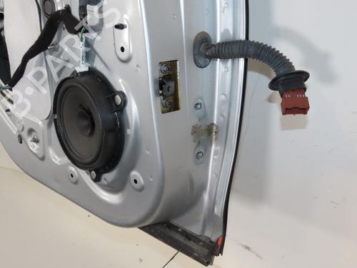 left-rear-door-dacia-duster-hm_-2017-38077303 main image