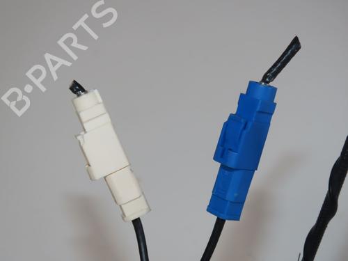 antennabase-renault-clio-iii-br01-cr01-2005-2006-2007-2008-2009-2010-2011-2012-2013-2014-31140859 main image