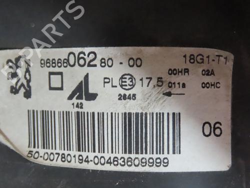 Used Right headlight PEUGEOT 206+ (2L_, 2M_) 1.4 HDi eco 70 (68 hp) 28051242