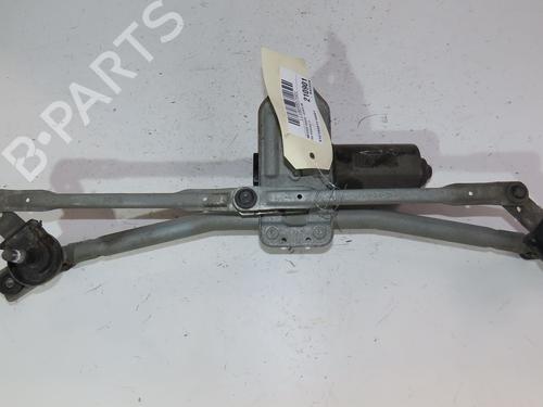 Used Front wiper motor KIA SPORTAGE III (SL) 1.7 CRDi (116 hp) 29380525