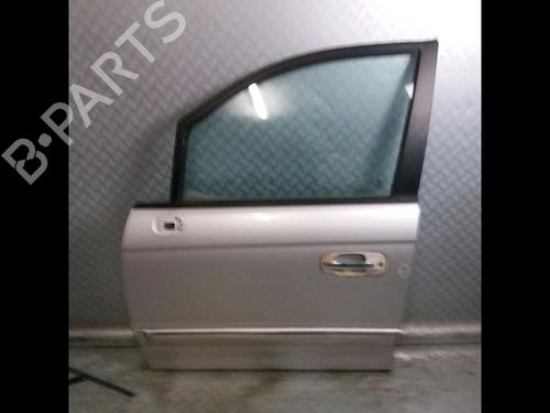 Used Left front door HYUNDAI TRAJET (FO) 2.0 CRDi (113 hp) 9008648