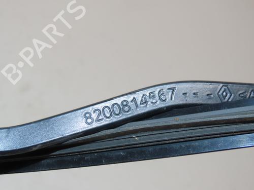Used Front windshield wiper arm RENAULT CLIO III (BR0/1, CR0/1) 1.5 dCi (C/BR0G, C/BR1G) (68 hp) 25150367
