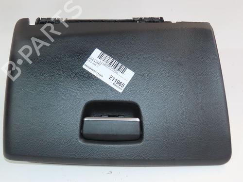 Used Glove box BMW 1 (E81) 118 d (143 hp) 28206272