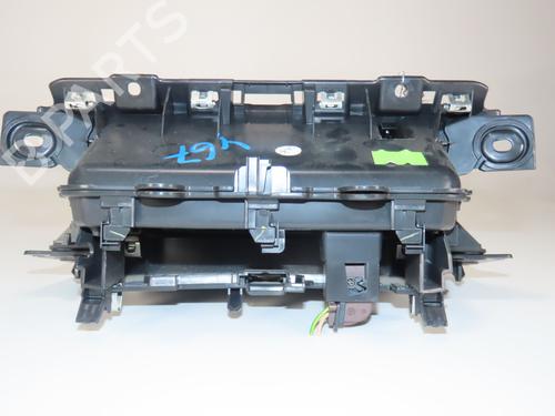 Kopholder/Genstandsholder PEUGEOT 2008 II (UD_, US_, UY_, UJ_, UR_, UC_) 1.2 PureTech 130 (USHNS, URHNS) (130 hp) 30291894