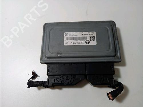 Used Engine control unit (ECU) VW POLO V (6R1, 6C1) 1.2 (60 hp) 9389640