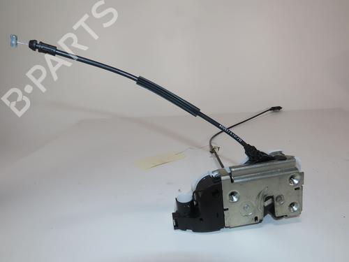 Serrure avant droite RENAULT TWINGO II (CN0_) 1.2 16V (CN04, CN0B) (75 hp) 24535197