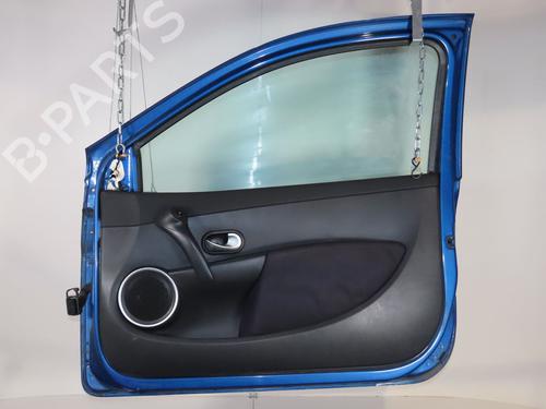 Used Right front door RENAULT CLIO III (BR0/1, CR0/1) 1.5 dCi (BR17, CR17) (86 hp) 23162812