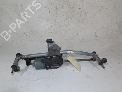 Used Front wiper motor SKODA YETI (5L) 2.0 TDI (110 hp) 19702117