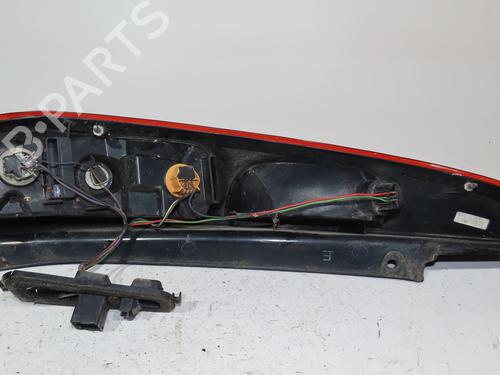 Used Right taillight FORD FIESTA V (JH_, JD_) 1.4 TDCi (68 hp) 24489914