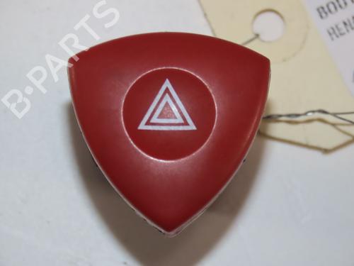 comutador-botao-4-piscas-renault-trafic-ii-van-fl-2001-33138008 main image