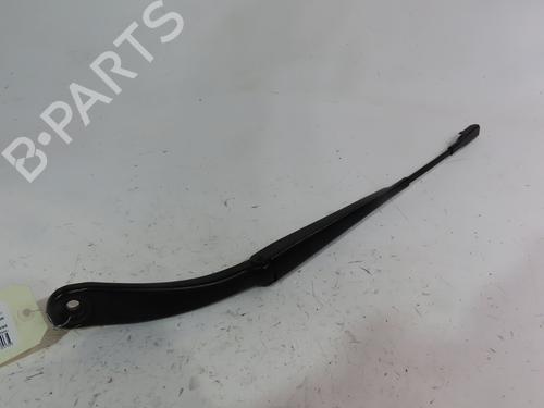 Used Front windshield wiper arm MERCEDES-BENZ B-CLASS Sports Tourer (W246, W242) B 180 CDI (246.200) (109 hp) 18317123