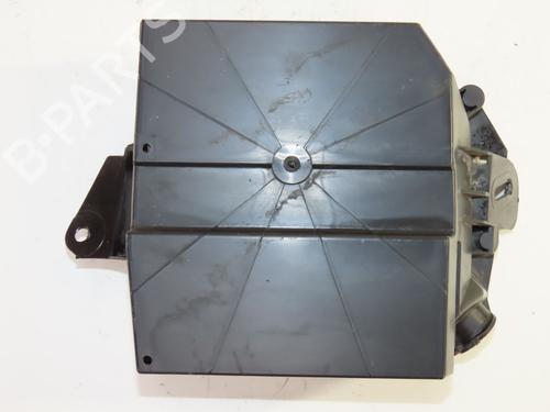 fuse-box-renault-clio-iii-br01-cr01-2005-2006-2007-2008-2009-2010-2011-2012-2013-2014-32038427 main image